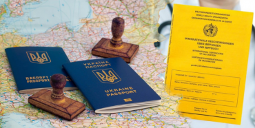 «Ковідні паспорти» в Україні анонсували на липень